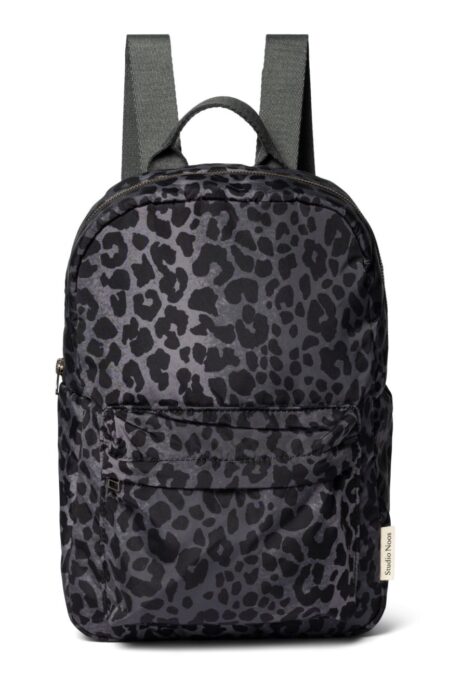 STUDIO NOOS - Puffy Midi BACKPACK - batôžtek s predným vreckom | Black Leopard